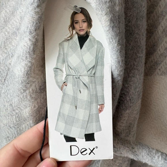 BNWT Dex, size M, Stylish Gray/ Ivory Tartan Plaid Wrap Coat. Belted, Wool blend - Picture 8 of 9